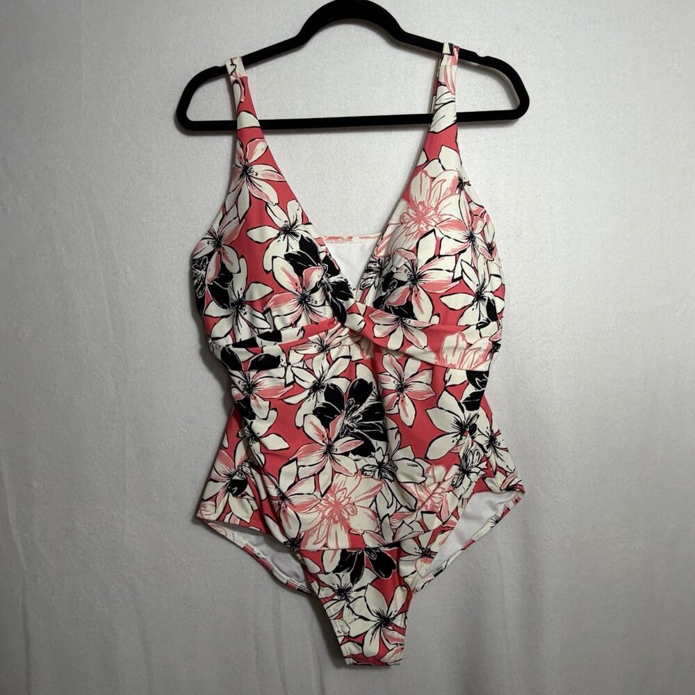 NEW Plus Size Swimsuits For All Coral Tropical Floral One-Piece Swimsuit Size 24